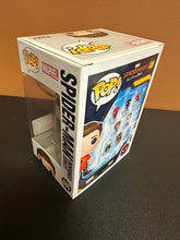 Load image into Gallery viewer, FUNKO POP MARVEL SPIDER-MAN (BORROWED JERSEY) COLLECTOR CORPS 485
