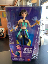 Load image into Gallery viewer, MATTEL K-POP Demon Hunters Huntrix Zoey “How It’s Done” Doll
