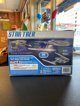 Load image into Gallery viewer, POLAR LIGHTS Discovery Star Trek U.S.S. SHENZHOU NCC-1227 1:2500 Scale Plastic Model Kit
