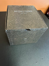 Load image into Gallery viewer, Six Feet Under The Complete Series (2001-2005 DVD Set) PREOWNED
