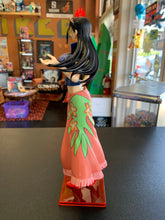 Load image into Gallery viewer, BANPRESTO One Piece Glitter &amp; Glamours Nico Robin Version A Figure
