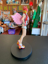 Load image into Gallery viewer, BANPRESTO One Piece Film Red DXF ~The Grandline Lady~ vol.1
