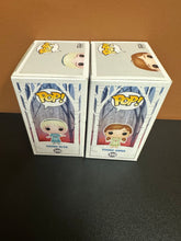 Load image into Gallery viewer, FUNKO POP FROZEN II YOUNG ELSA &amp; ANNA Set Of 2
