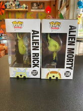 Load image into Gallery viewer, FUNKO POP Alien Rick 337 And Morty 338 Set Of 2 Pops
