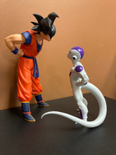 Load image into Gallery viewer, Masterlise Dragon Ball Z Goku and Frieda Battle On Planet Namek Ichibansho Statues Preowned
