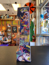 Load image into Gallery viewer, AKĒDO Ultimate Arcade Warriors Chux Lee VS Epic Crackup Mini Action Figures
