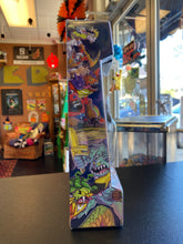 Load image into Gallery viewer, AKĒDO Ultimate Arcade Warriors Chux Lee VS Epic Crackup Mini Action Figures
