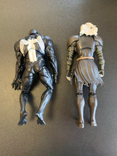Load image into Gallery viewer, MARVEL LEGENDS Knull VS Venom 2 Pack Figure Incomplete
