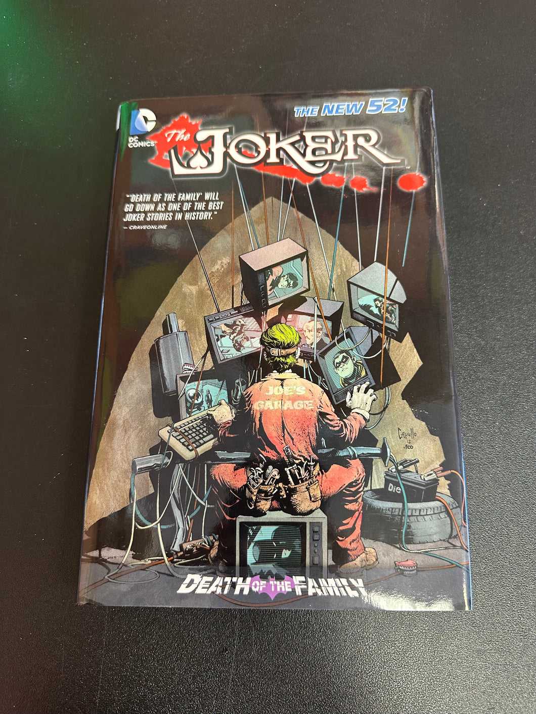 DC COMICS THE JOKER DEATH OF THE FAMILY HARDCOVER