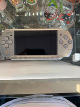 Load image into Gallery viewer, PSP PlayStation Portable Limited Edition Ratchet &amp; Clank Size Matters Entertainment Pack Preowned READ
