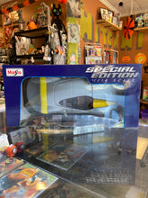 Load image into Gallery viewer, MAISTO Special Edition Ferrari Monza SP1 Die-Cast Vehicle 1:18 Scale
