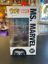 Load image into Gallery viewer, FUNKO POP Ms. Marvel 1077 Diamond Collection HotTopic Exclusive
