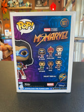 Load image into Gallery viewer, FUNKO POP Ms. Marvel 1077 Diamond Collection HotTopic Exclusive

