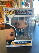 Load image into Gallery viewer, FUNKO POP Thor Love and Thunder Valkyrie 1042
