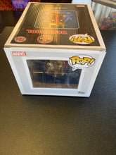 Load image into Gallery viewer, FUNKO POP Deadpool King Deadpool 724 Deluxe PX Previews Exclusive
