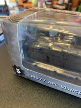 Load image into Gallery viewer, NECA CINE MACHINES Aliens M577 APC VEHICLE
