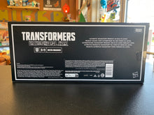 Load image into Gallery viewer, HASBRO TAKARA TOMY TRANSFORMERS C-11 Missing Link Delta Magnus
