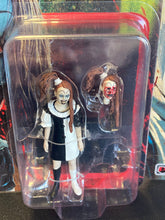 Load image into Gallery viewer, 5 POINTS Terrifier 2 Art The Clown &amp; Little Pale Girl 2Piece Figure Set
