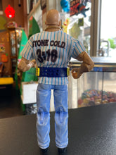 Load image into Gallery viewer, Mattel WWE Elite Legends Series 30 “Stone Cold” Steve Austin (No extra hands)
