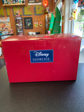 Load image into Gallery viewer, ENESCO Disney Traditions Winnie the Pooh &amp; Friends Statue
