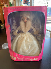 Load image into Gallery viewer, MATTEL 1998 Winter Evening Barbie
