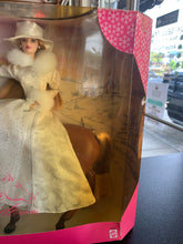 Load image into Gallery viewer, MATTEL 1998 Barbie Winter Ride Gift Set 19850
