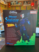 Load image into Gallery viewer, DIAMOND SELECT TOYS MARVEL The Uncanny X-Men Mister Sinister Figure
