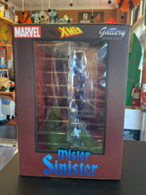 Load image into Gallery viewer, DIAMOND SELECT TOYS MARVEL The Uncanny X-Men Mister Sinister Figure
