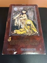 Load image into Gallery viewer, Sideshow The Dark Crystal Kira &amp; Jen 12” Figures Set of 2 Box Damage

