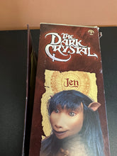 Load image into Gallery viewer, Sideshow The Dark Crystal Kira &amp; Jen 12” Figures Set of 2 Box Damage
