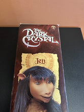 Load image into Gallery viewer, Sideshow The Dark Crystal Kira &amp; Jen 12” Figures Set of 2 Box Damage
