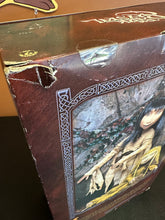 Load image into Gallery viewer, Sideshow The Dark Crystal Kira &amp; Jen 12” Figures Set of 2 Box Damage

