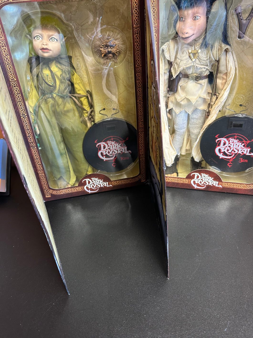 Sideshow The Dark Crystal Kira & Jen 12” Figures Set of 2 Box Damage