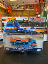 Load image into Gallery viewer, HOT WHEELS Team Transport ‘70 Plymouth Superbird Wide Open #18

