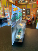 Load image into Gallery viewer, HOT WHEELS Team Transport Mazda 787B Sakura Sprinter #16

