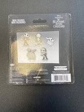 Load image into Gallery viewer, JUST PLAY The Nightmare Before Christmas 5 Mini Figures New In Package
