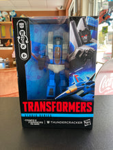 Load image into Gallery viewer, Transformers The Movie Studio Series Thundercracker
