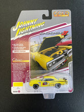Load image into Gallery viewer, JOHNNY LIGHTNING 1970 Dodge Coronet Super Bee David Kruk Classic Gold Collection Vers. B
