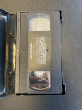 Load image into Gallery viewer, Army Of Darkness Collectors Edition VHS Preowned

