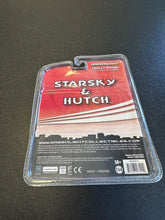 Load image into Gallery viewer, Greenlight Hollywood Starsky &amp; Hutch 1976 Ford Gran Torino 1:64 Scale Chase

