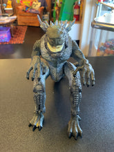 Load image into Gallery viewer, Trendmasters 1998 Toho Godzilla Strike &amp; Roar
