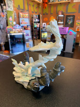 Load image into Gallery viewer, TOY BIZ Marvel Legends Series Iceman Sentinel Hand Base
