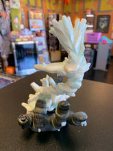 Load image into Gallery viewer, TOY BIZ Marvel Legends Series Iceman Sentinel Hand Base
