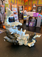 Load image into Gallery viewer, TOY BIZ Marvel Legends Series Iceman Sentinel Hand Base
