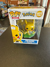 Load image into Gallery viewer, FUNKO POP PREMIUM POKEMON PIKACHU 1127
