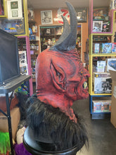 Load image into Gallery viewer, Oktober Studios Beelzebub Mask
