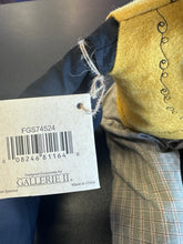 Load image into Gallery viewer, Galleria II Joe Spencer’s Gathered Traditions Gideon Bat Sitting Plush
