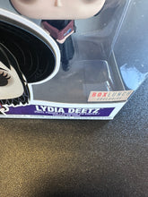 Load image into Gallery viewer, FUNKO POP BEETLEJUICE LYDIA DEETZ BOX LUNCH 642
