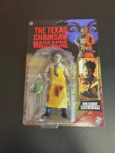 Load image into Gallery viewer, THE TEXAS CHAINSAW MASSACRE (1974) - SAW-SLINGIN’ LEATHERFACE (KILLING MASK) - 5" FIGURE
