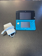 Load image into Gallery viewer, NINTENDO 3DS CTR-001(BRA) TEAL PREOWNED (READ DETAILS)
